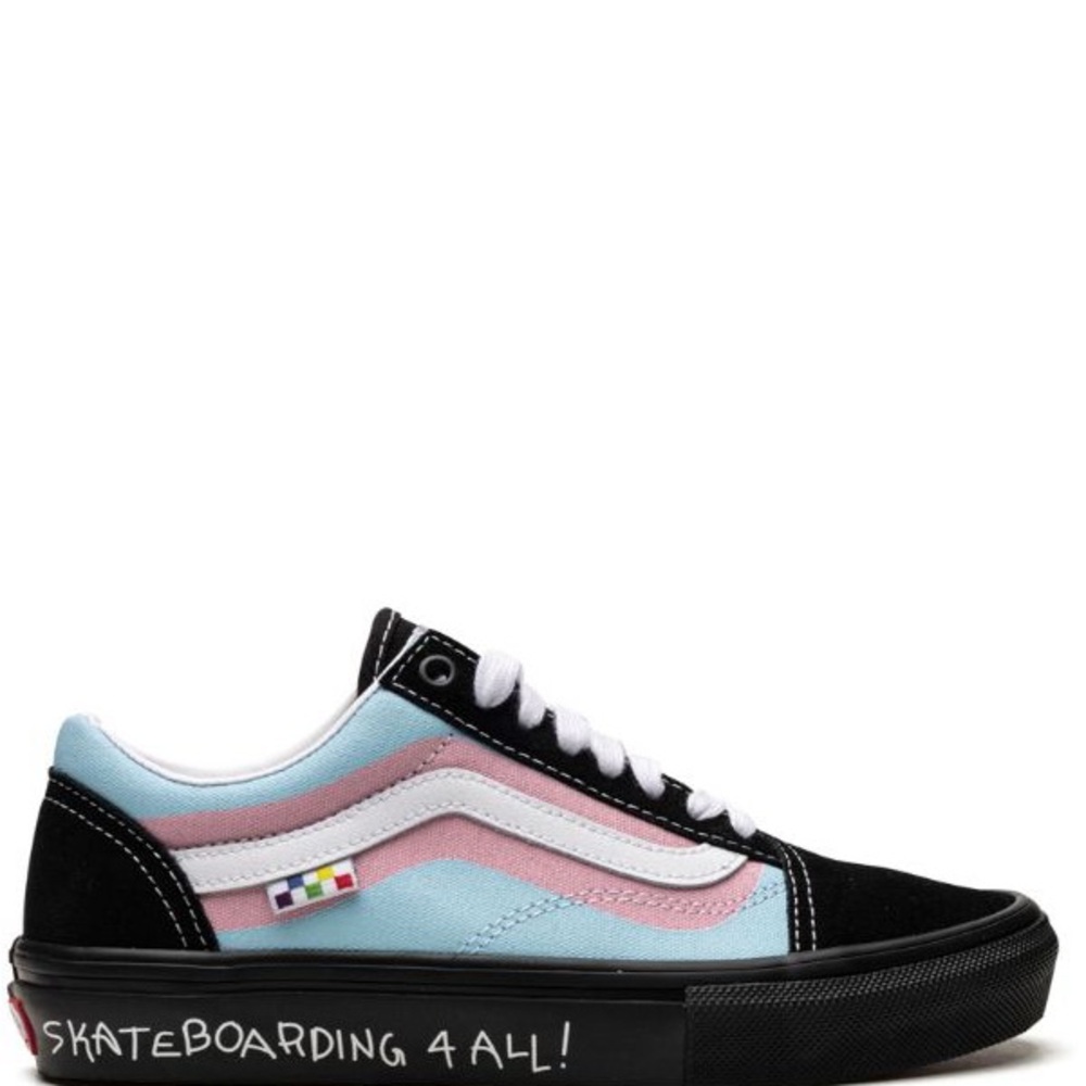 #67❤️ BNWT VANS Skate Old Skool "Pride" sneakers